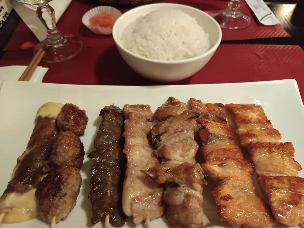 Brochettes de Poulet Saumon Bœuf